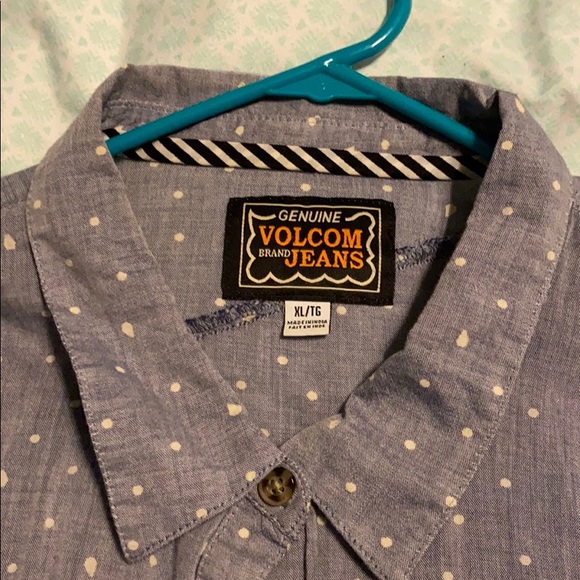 Volcom button up denim shirt - Picture 2 of 3